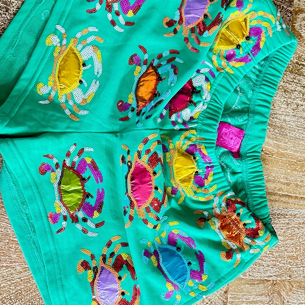 QUEEN OF SPARKLES Crab Design